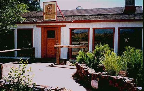 Capitol Reef Inn & Cafe Torrey Dış mekan fotoğraf